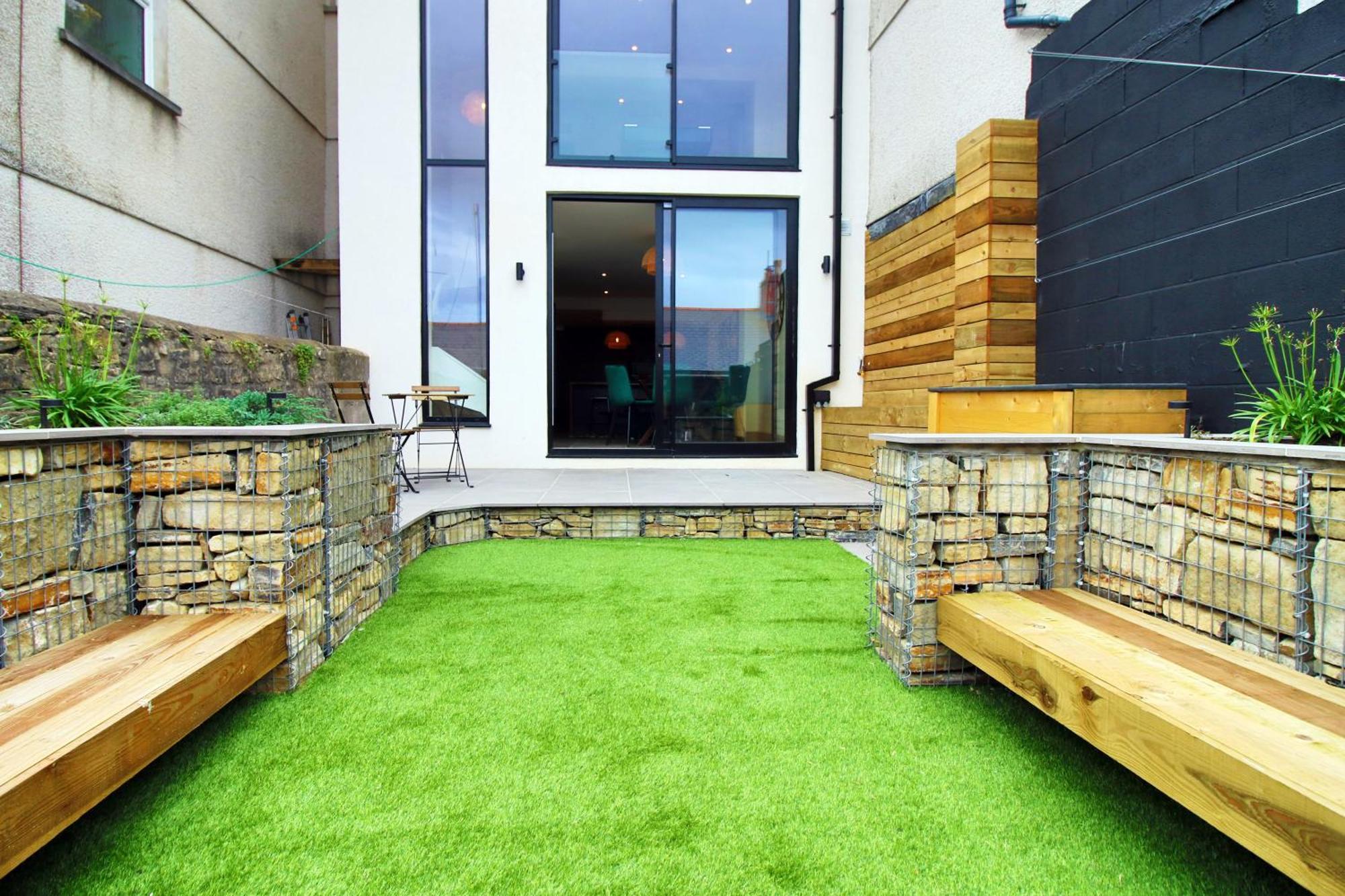 Luxury 4 Bedroom 4 Ensuite Home In Penarth Cardiff Exterior foto
